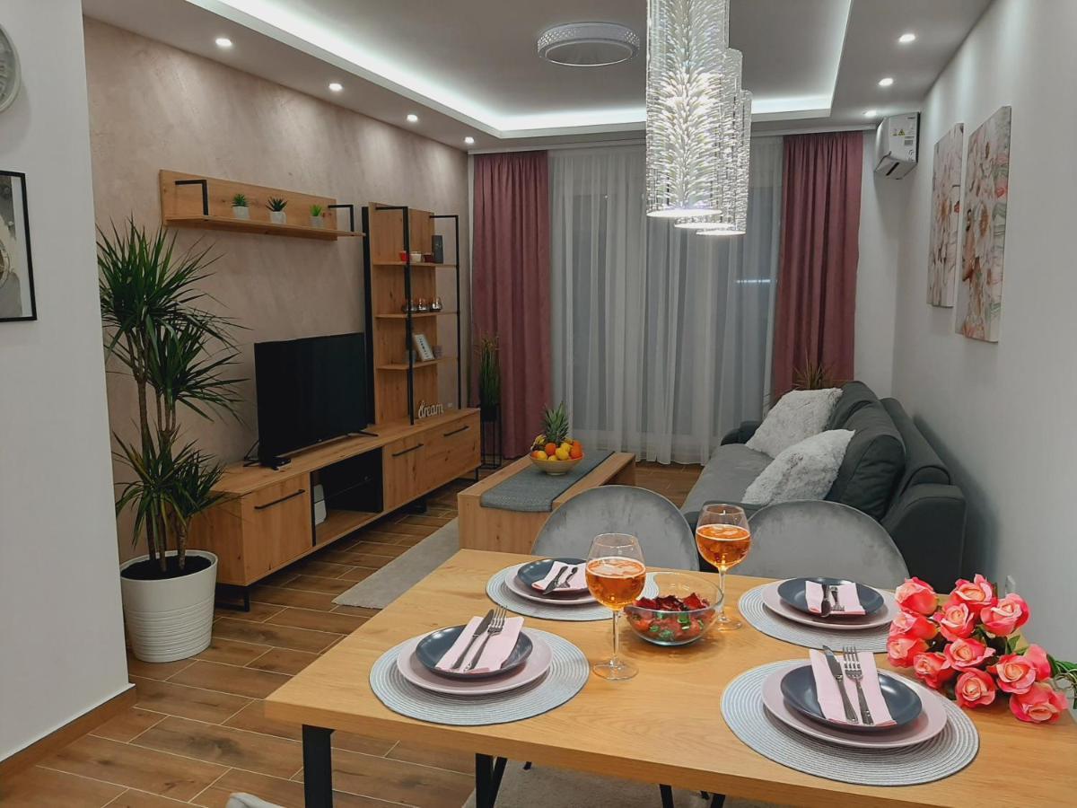 Apartman Kristal Sremska Mitrovica Exterior photo