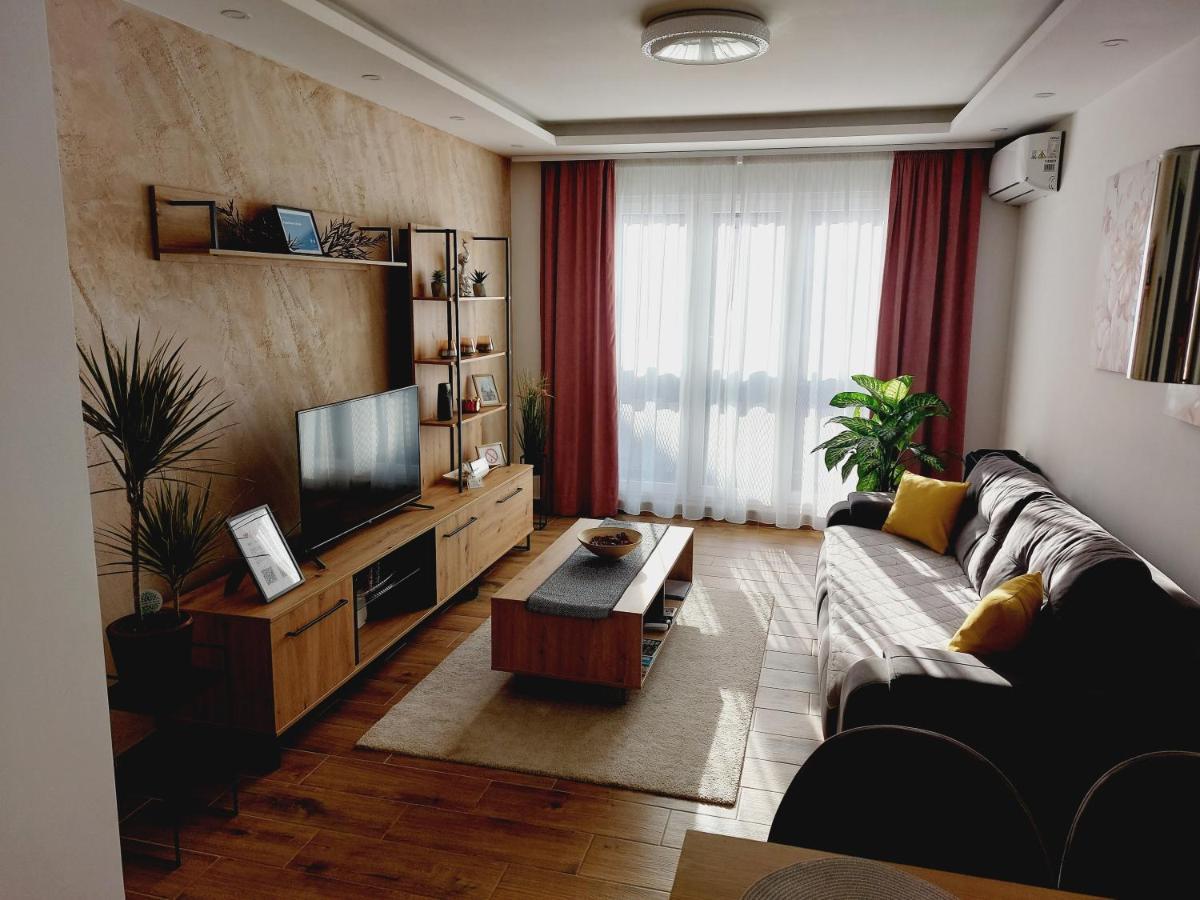 Apartman Kristal Sremska Mitrovica Exterior photo