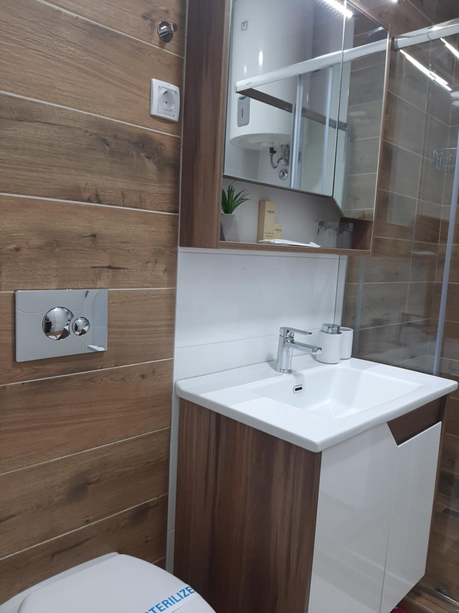 Apartman Kristal Sremska Mitrovica Exterior photo
